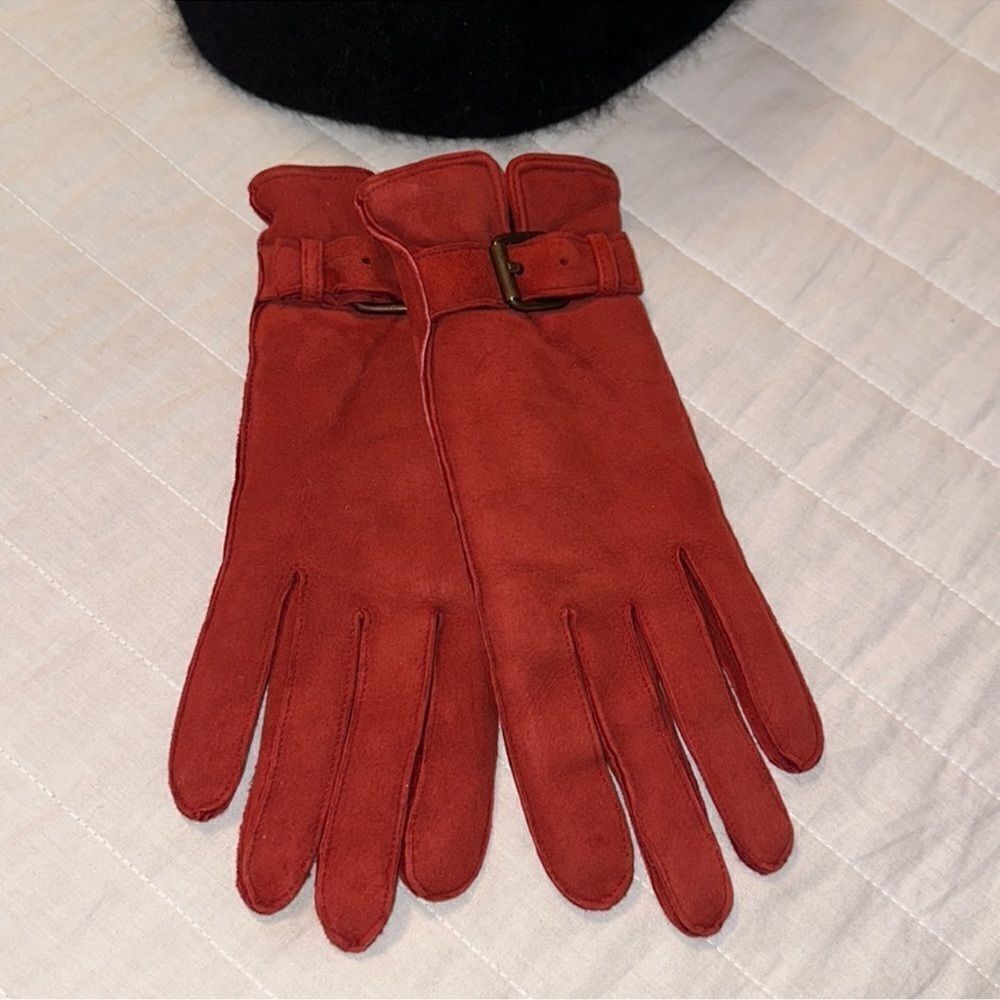 Escada OS Genuine Suede Leather Merlot Fur Lined Buckle Gloves